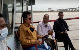পদ্মা সেতুর নীচ দিয়ে চলবে লঞ্চ, স্রোত কমলে চলবে ফেরি